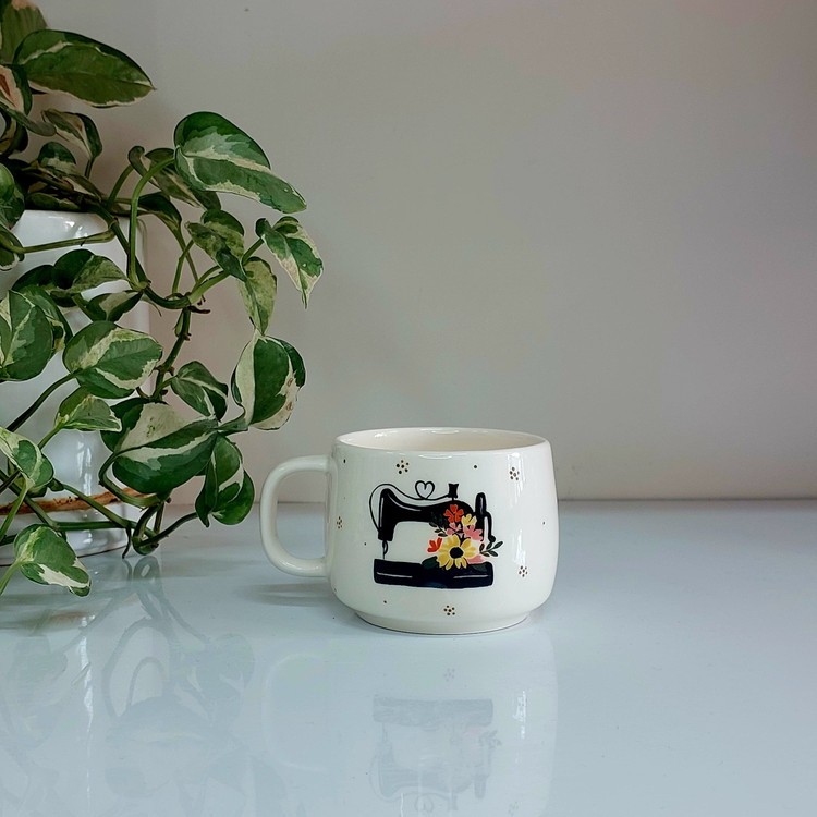 خرید آنلاین ماگ طرح چرخ خیاطی دست ساز سرامیکی با بهترین قیمت | ارسال فوری