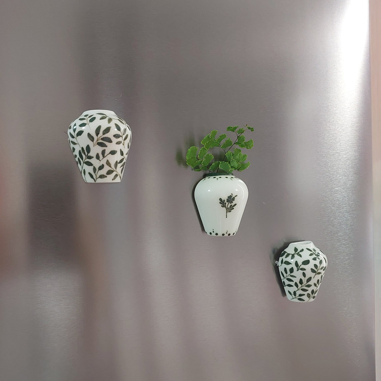 مگنت یخچالی مدل گلدون کوزه ای سرامیکی